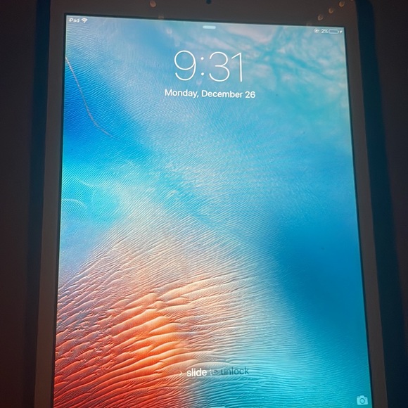 unlocked,up to date, i took these before i restarted it - Picture 1 of 4